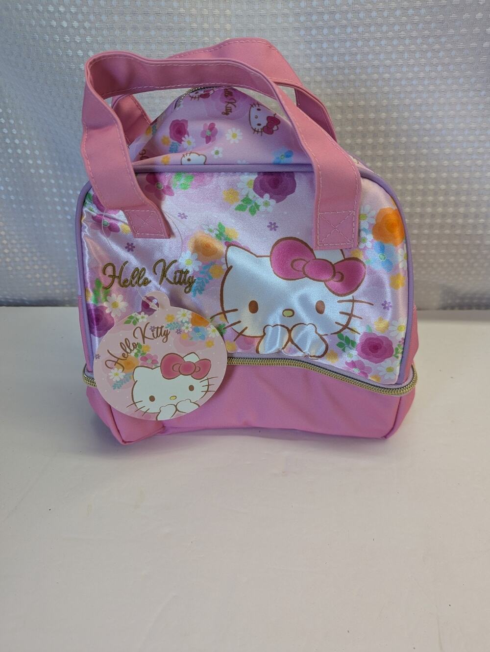 Hello Kitty insulated lunch bag, Long Shoulder Strap, Cold Zone On Bottom